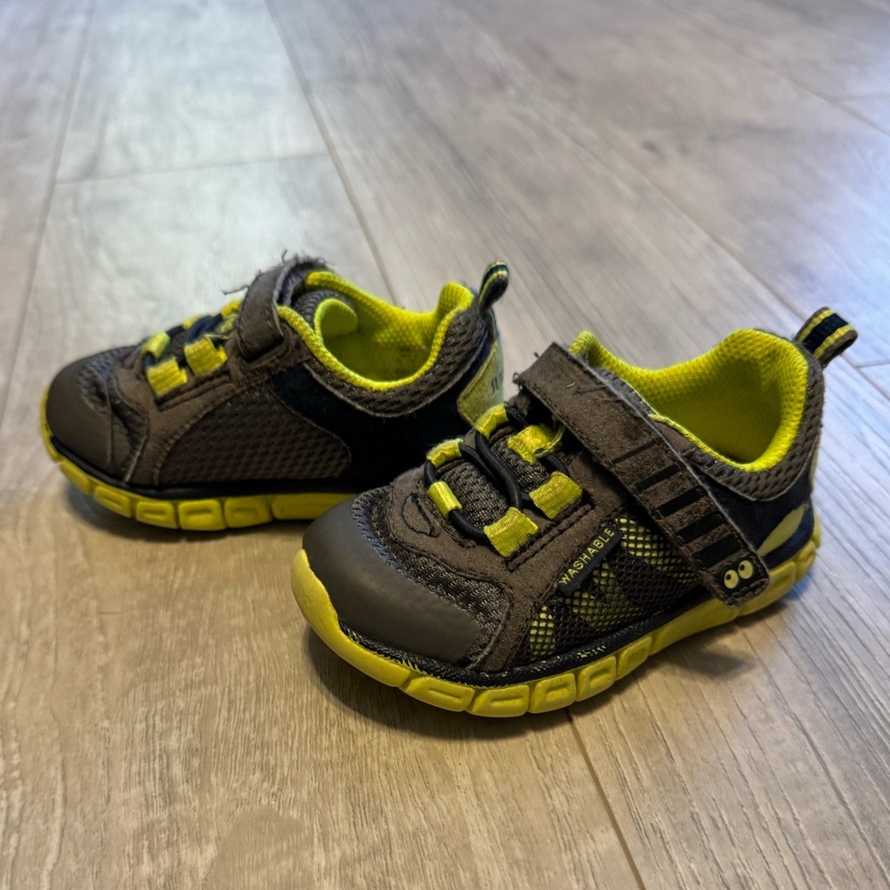 Surprize sneakers